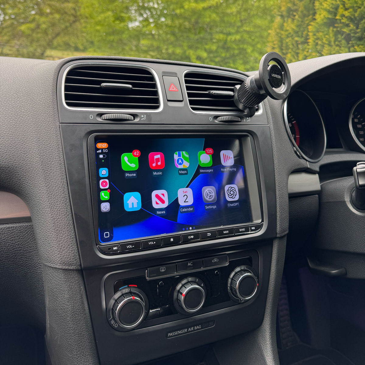 VolksWagen - 9" Apple CarPlay & Android Auto Head Unit