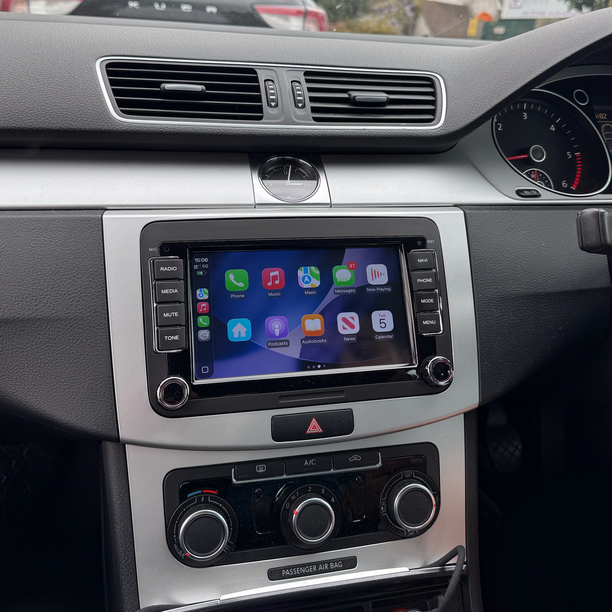 VolksWagen - 7" Apple CarPlay & Android Auto Head Unit